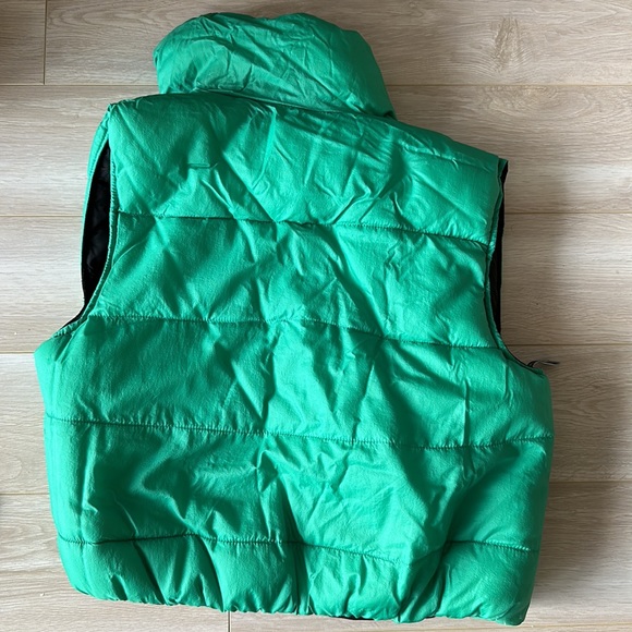 US XS-S reversible puffer vest - Picture 4 of 4